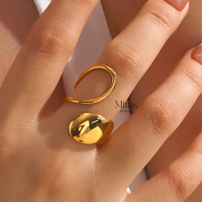 Anillo Dorado Geométrico