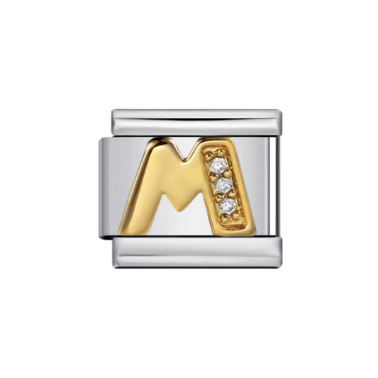 Charm Letra M — Plateado con Detalles Dorados y Zirconias