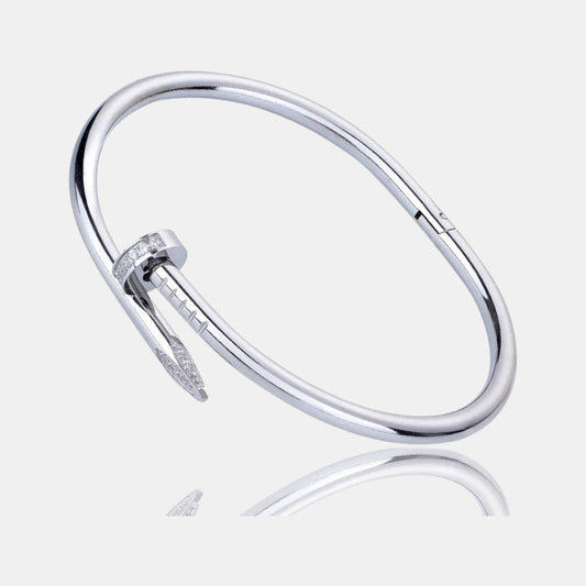 Brazalete Clavo Plateada & Detalle de Zirconas
