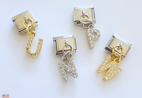 Letra E -Charm Letras Colgantes Plateada