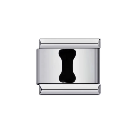 Charm Letra I — Plateado con Detalle Negro