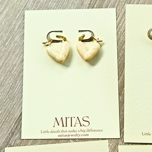 Aretes Argollitas Corazón Blanco