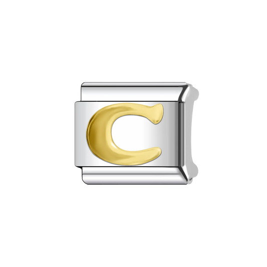 Charm Letra C — Plateado con Detalle Dorado