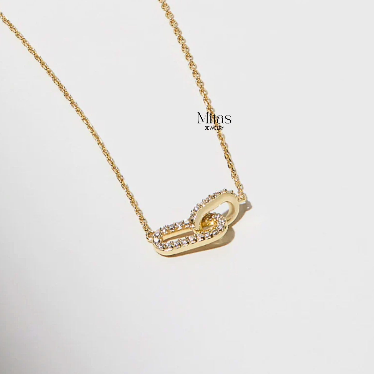 Collar Paper Clip Dorado